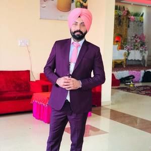 Meet your Posher, Paramvir